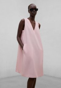 Платье Платье