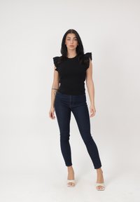 Блузка Блузка