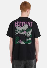 Футболка Футболка