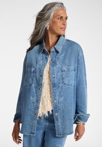 Длинная куртка