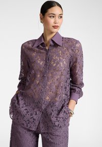 Кружевная блузка