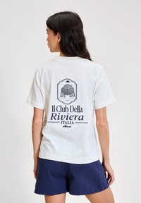 Футболка Футболка