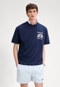 Футболка Футболка