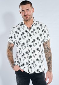 Рубашка с коротким рукавом Рубашка с коротким рукавом