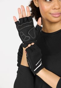 Перчатки Перчатки