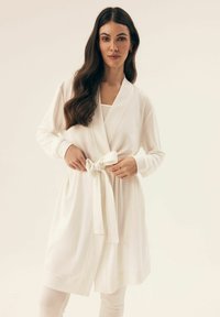 Халат Халат