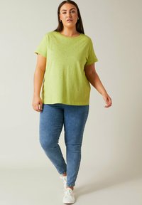 Футболка Футболка