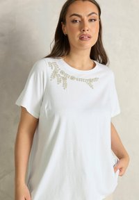 Футболка Футболка