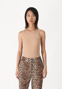 Майка-борцовка