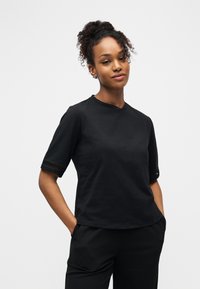 Футболка Футболка