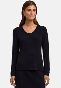 Пуловер Пуловер