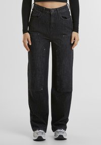 Свободные джинсы