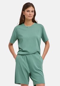 Футболка Футболка