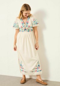 Платье макси