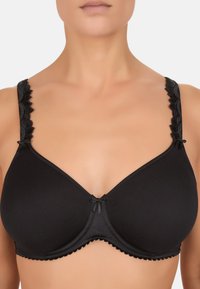 Бюстгальтер-минимайзер Бюстгальтер-минимайзер