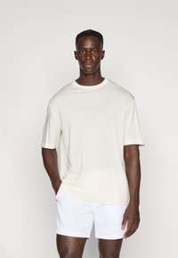 Футболка Футболка