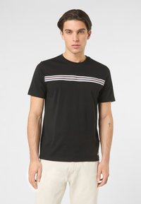 Футболка Футболка