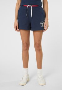 Шорты Шорты