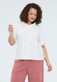 Футболка Футболка