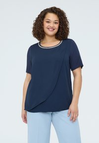 Футболка Футболка