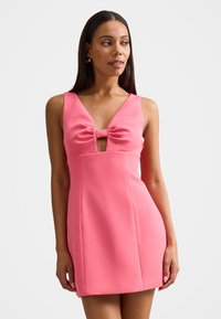 Коктейльное платье