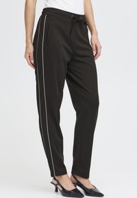 Спортивные штаны Спортивные штаны