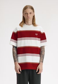 Футболка Футболка