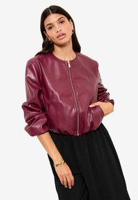 Кожаная куртка