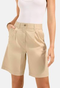 Шорты Шорты