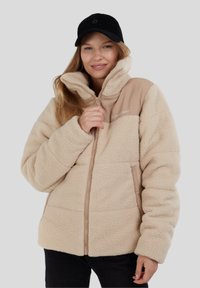 Зимняя куртка Зимняя куртка