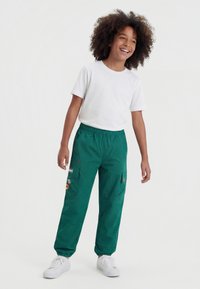 Спортивные штаны