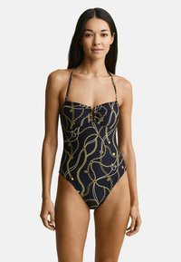 Слитный купальник