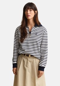 Толстовка Толстовка