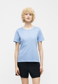 Футболка Футболка