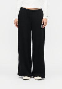 Спортивные штаны Спортивные штаны