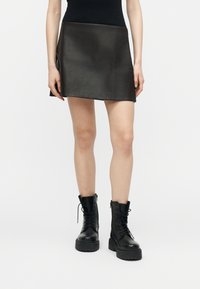 Кожаная юбка