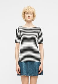 Футболка Футболка