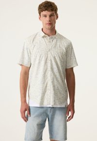 Рубашка с коротким рукавом