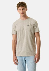 Футболка Футболка