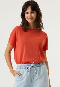 Футболка Футболка