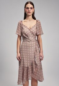 Летнее платье Летнее платье