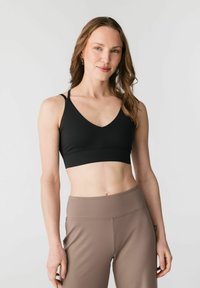 Спортивный бюстгальтер