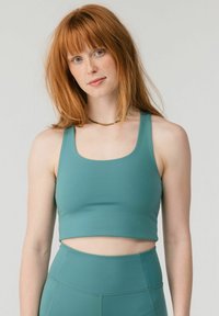 Спортивный бюстгальтер