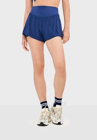 Шорты Шорты