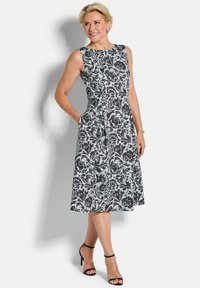 Пляжное платье