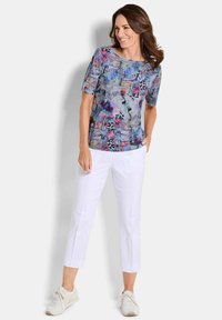 Футболка Футболка