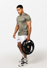 Спортивная майка