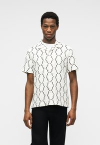 Рубашка с коротким рукавом Рубашка с коротким рукавом