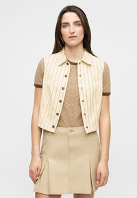 Короткая куртка Короткая куртка