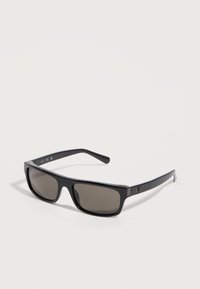 Солнечные очки